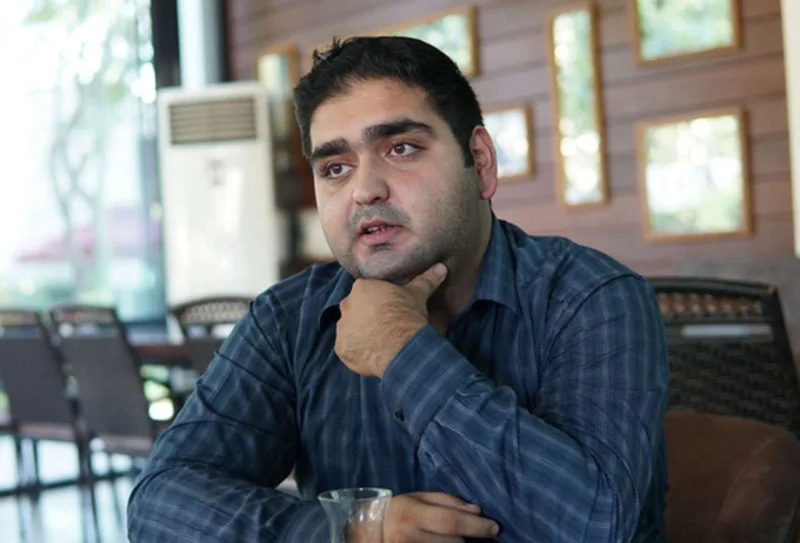 Atasının trend olan ifasından danışdı...