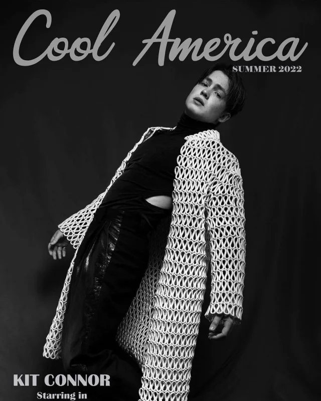 Bir ayda 6 jurnalın siması oldu