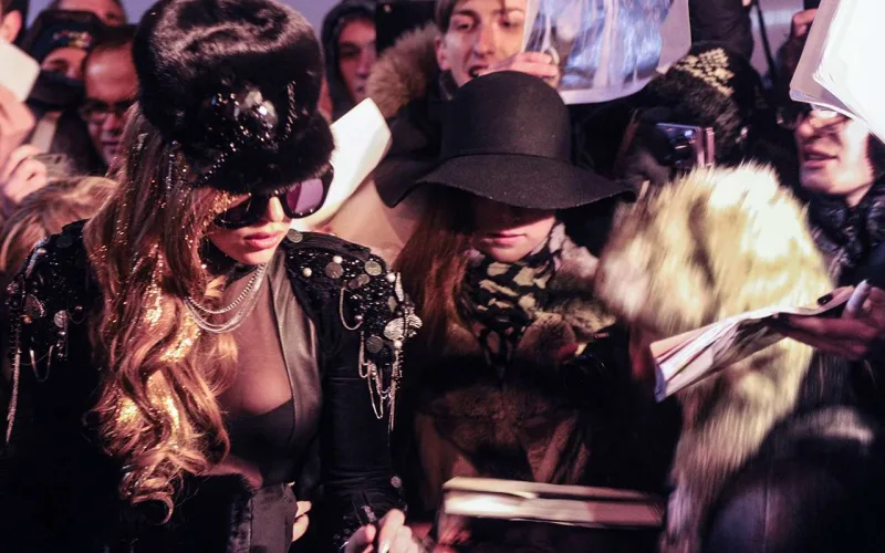 Ledi Qaqa rusları təhqir etdi