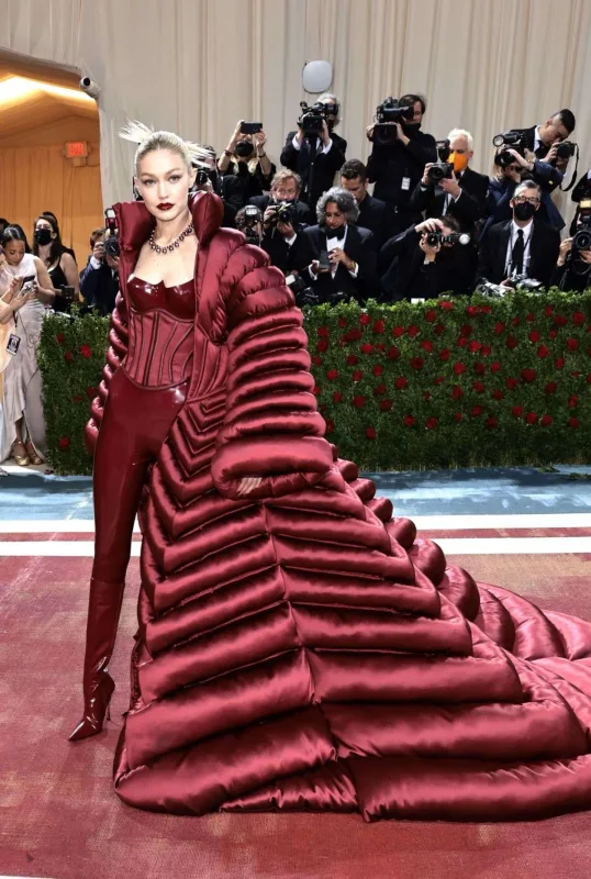 MET Gala-da 33,7 milyon toplandı