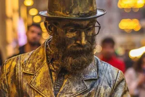 Bakının mərkəzində aktyora şillə vurdu