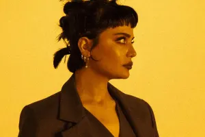 Hiss “Warner”la 2-ci işini təqdim etdi