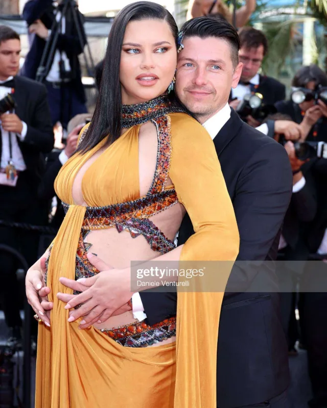 Hamiləlik Adriananı dəyişdi