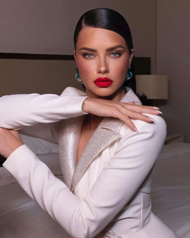 Hamiləlik Adriananı dəyişdi