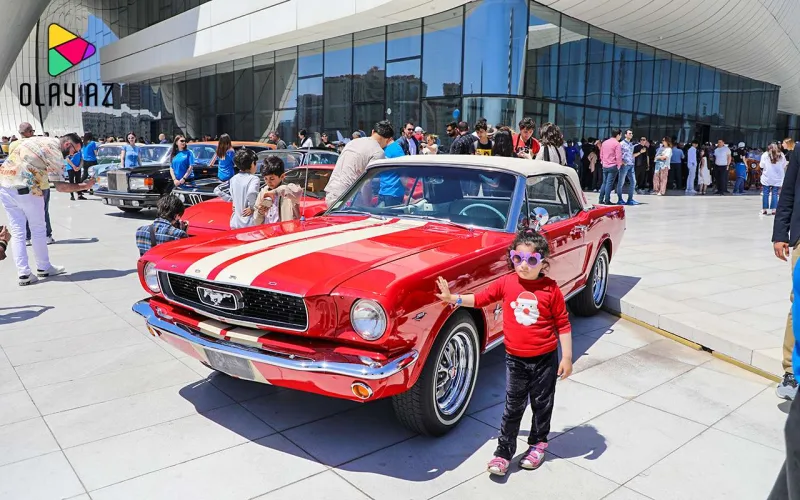 Məşhurlar keçmişə “qayıtdılar”