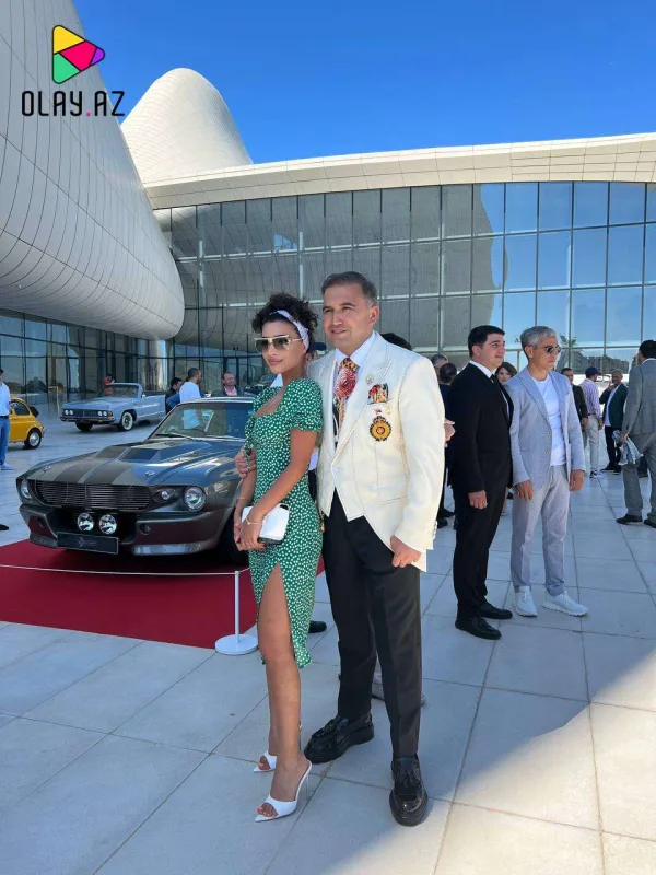 Məşhurlar keçmişə “qayıtdılar”