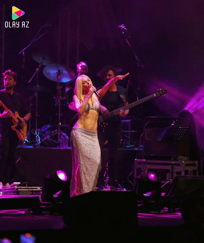 Tünd dəsmal, 18 illik viski, elektrik yuvası - Gülşenin Bakı istəkləri