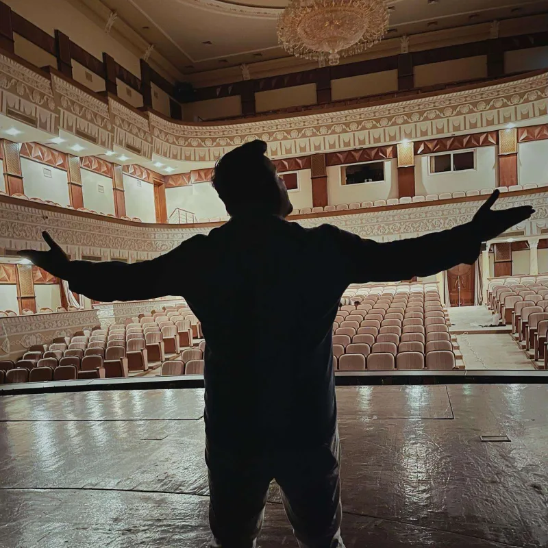 ““Azdrama”nı reklam edirəm” dedi, təhqir olundu