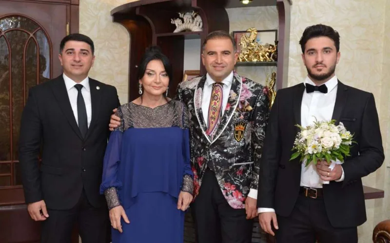 Həmidə Ömərova oğluna toy etdi