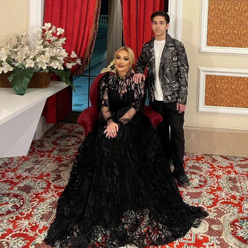 Uşaqları da özləri qədər məşhurdur