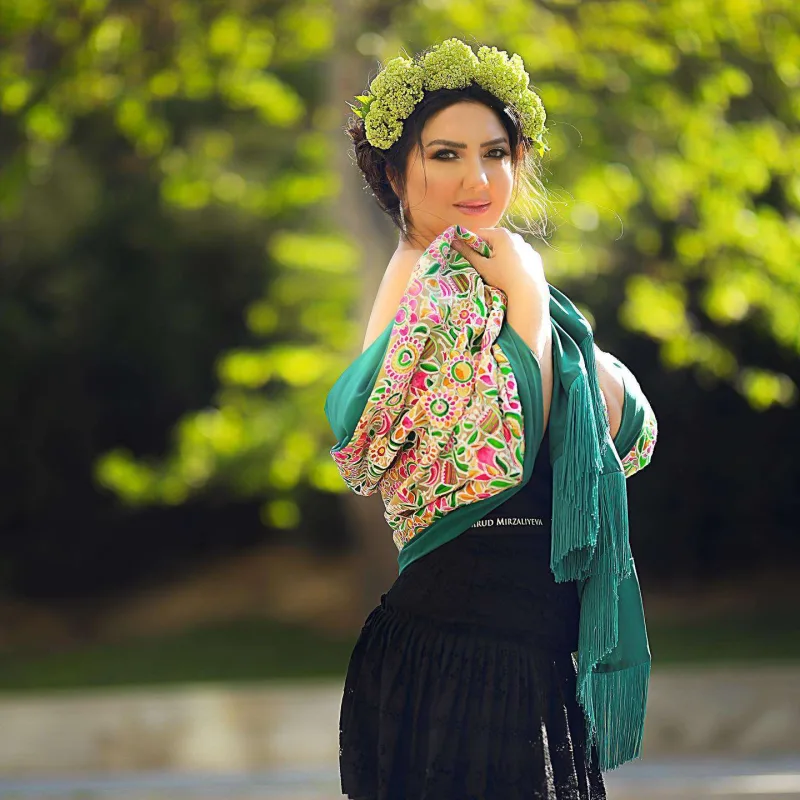 “Səhnədə soyunmaq sənət deyil!”