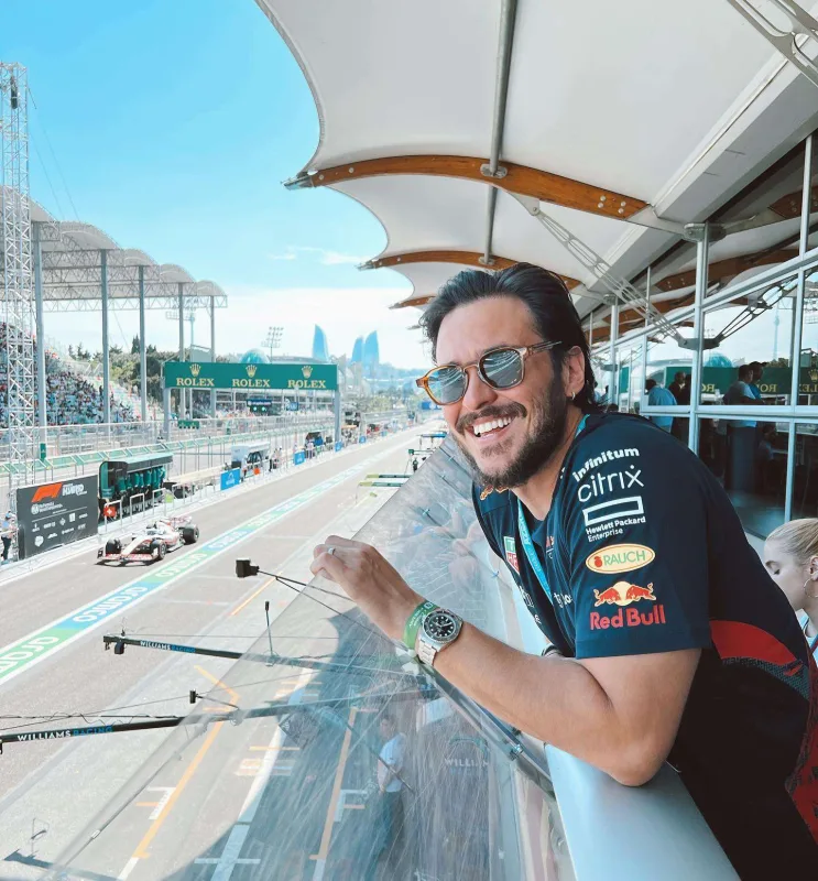 F1 üçün Azərbaycana gələn türk məşhurlar