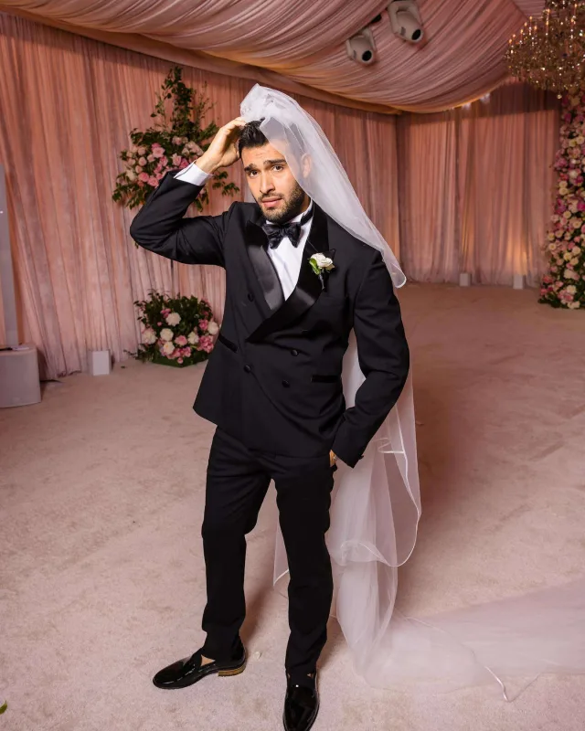 Gəlinliyi 700 saata tikilib... - Britninin toyunun detalları