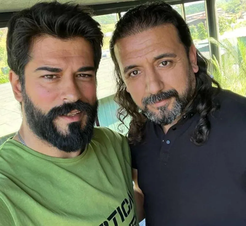 Burak Özçivit Bakıya gəlir