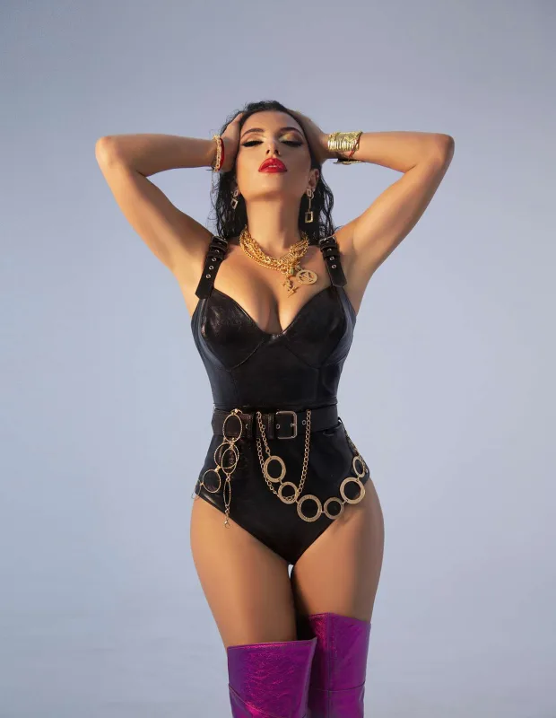 Dilarənin 15 min dollarlıq klipi!