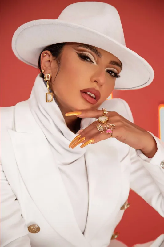 Dilarənin 15 min dollarlıq klipi!