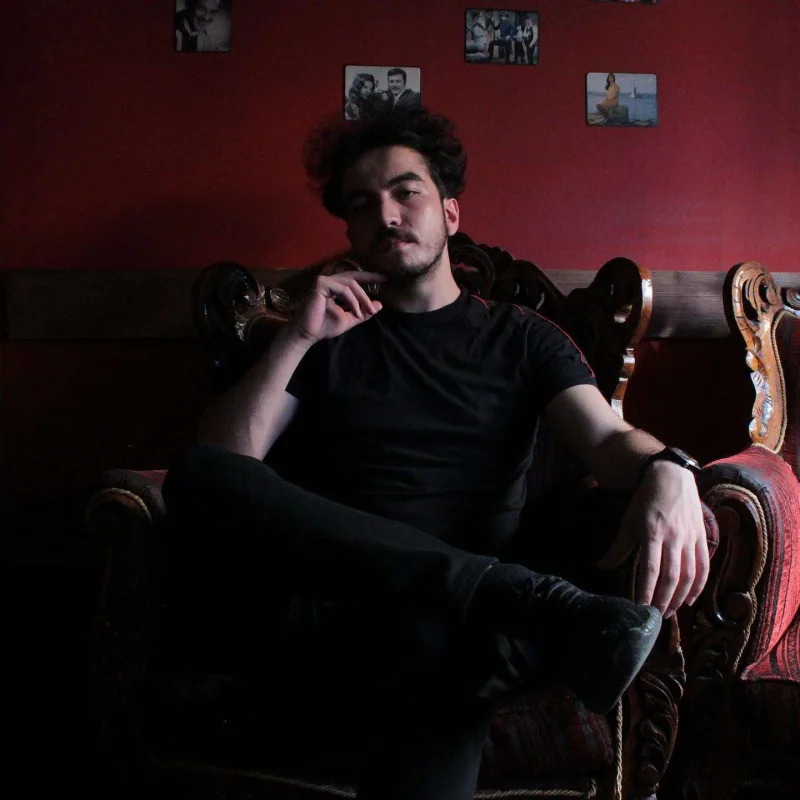 Ezheli parodiya etmişdi, həbs olundu