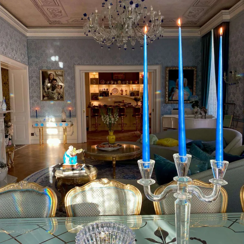 Anna ABŞ-dakı dəbdəbəli evini itirdi