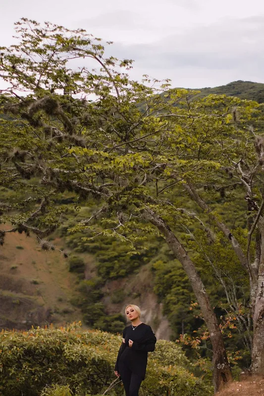 Nuranın Kolumbiyada çəkdirdiyi klipi