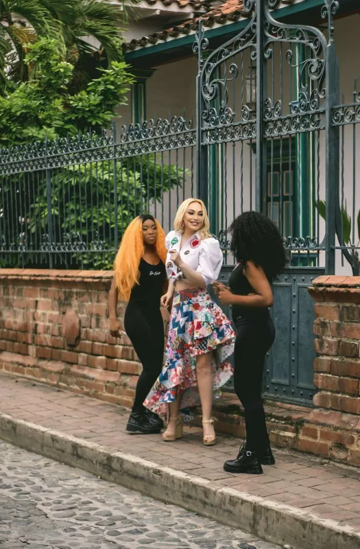 Nuranın Kolumbiyada çəkdirdiyi klipi