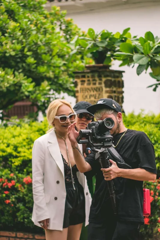 Nuranın Kolumbiyada çəkdirdiyi klipi