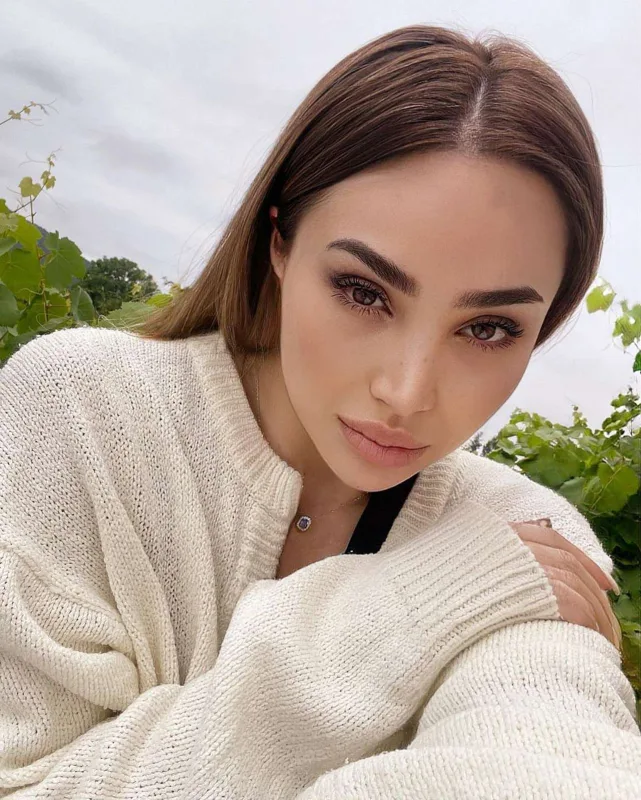 “Şəklimlə plastik cərrahlara gedəcəksiz”