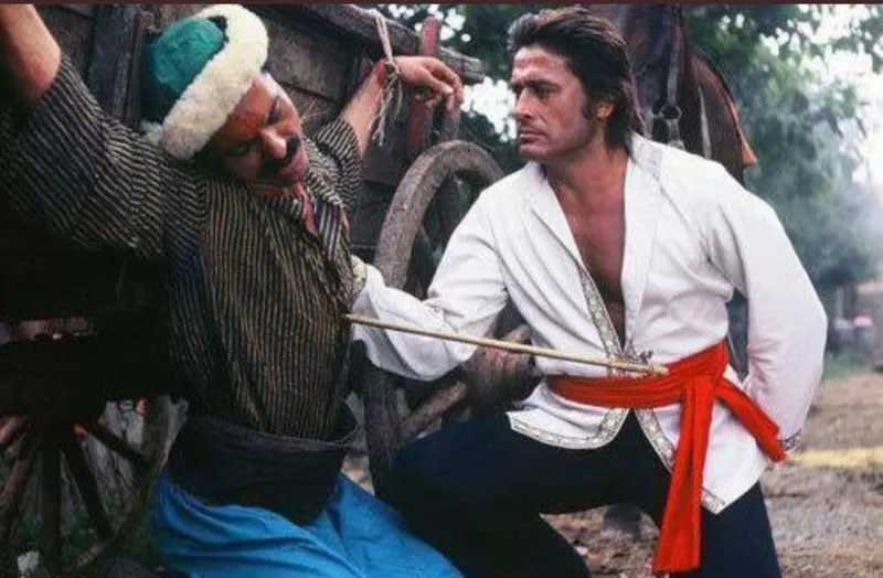 Cüneyt Arkın vəfat etdi