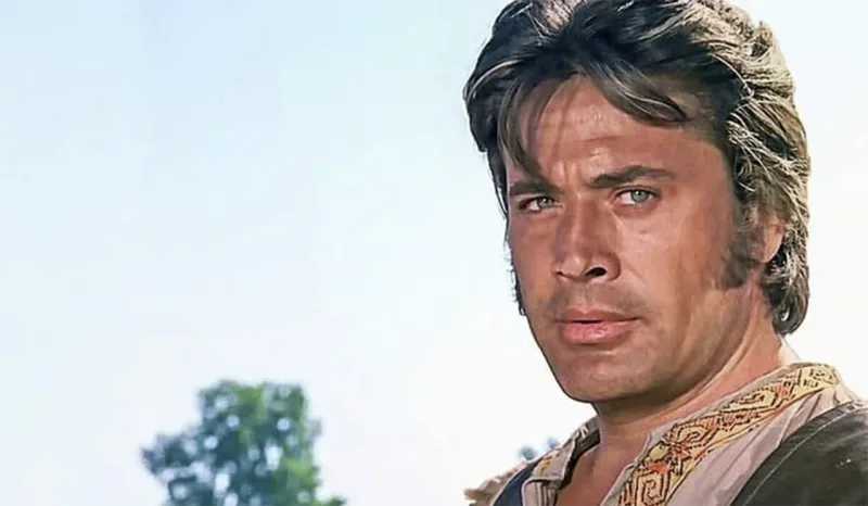 Cüneyt Arkının unudulmaz filmləri