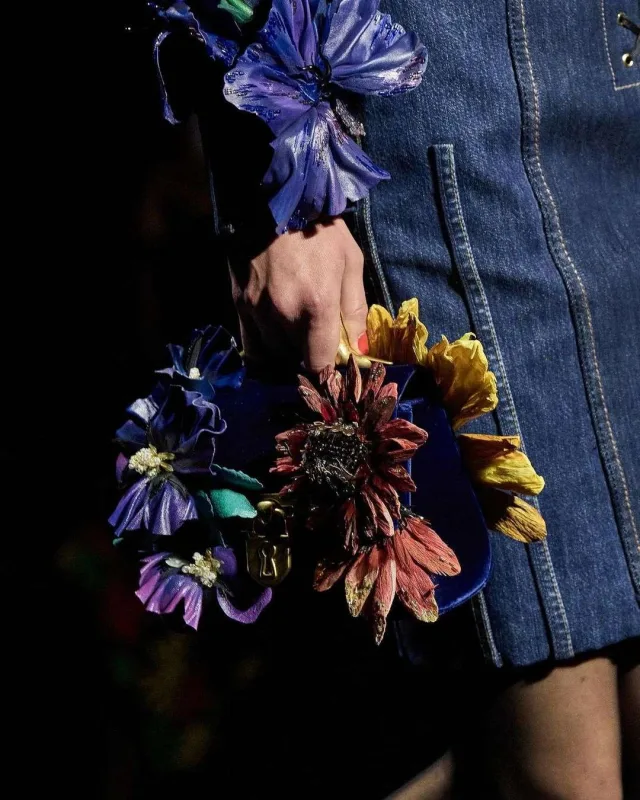 Təxribatçı, başgicəlləndirici və çətin...