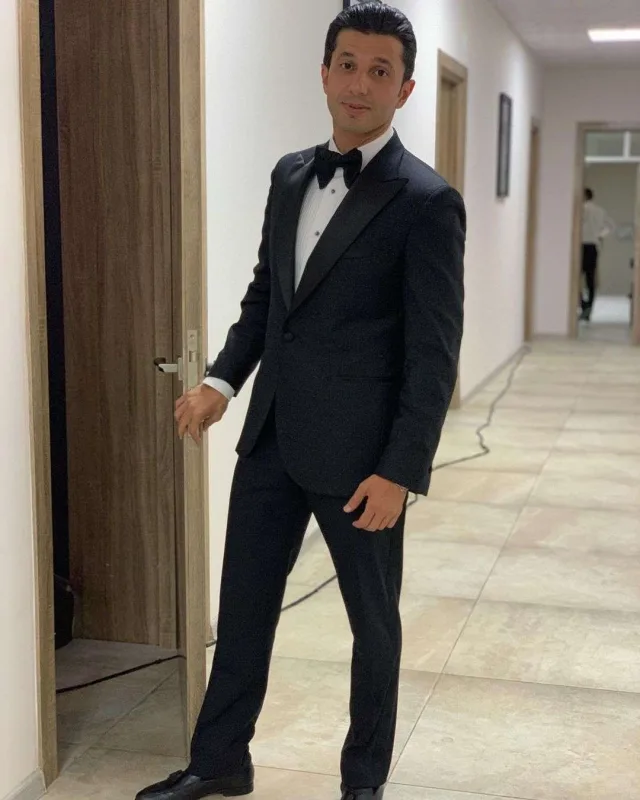 “Xəyyam toylardan çox adam “burur””