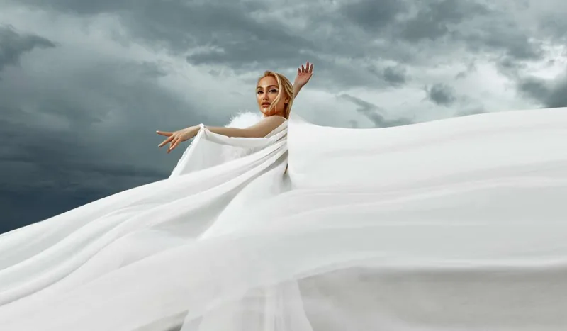 Nuradan həm klip, həm fotosessiya!