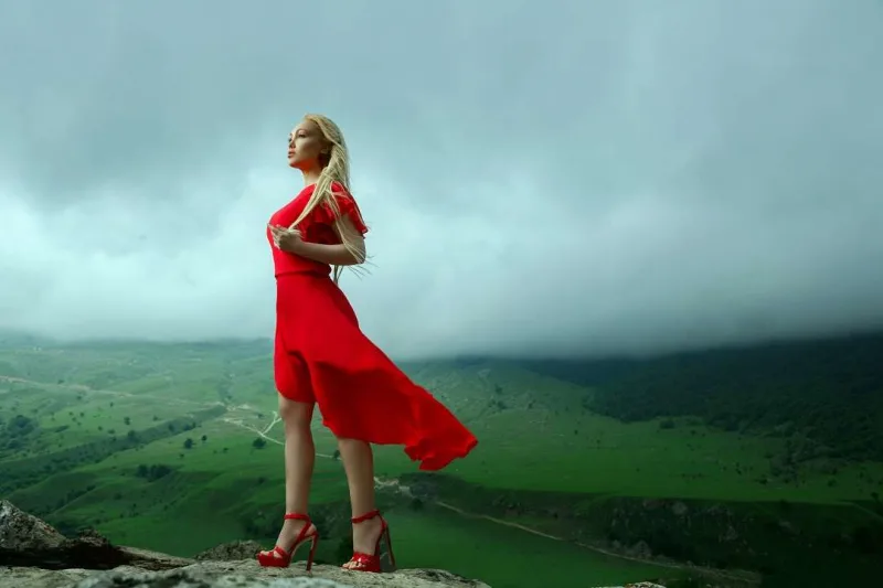 Nuradan həm klip, həm fotosessiya!