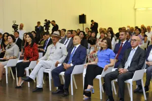 Reza Deqatinin 70 illiyi qeyd edildi