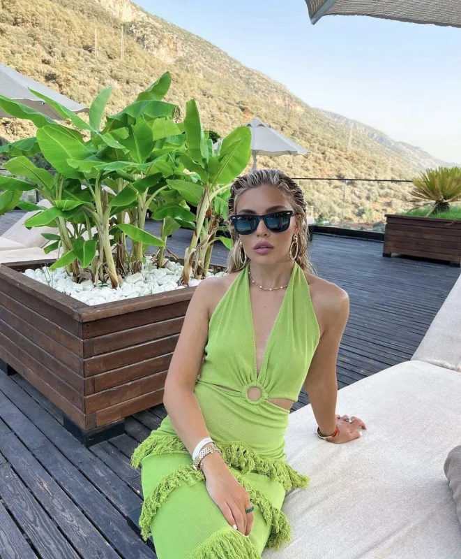 Blogerlərimizin çimərlik dəbi...