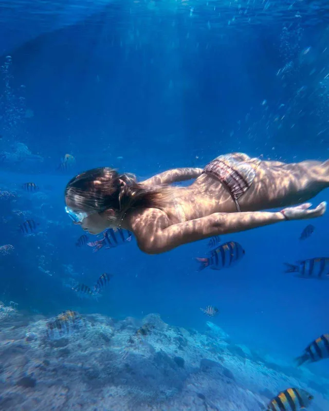 Blogerlərimizin çimərlik dəbi...