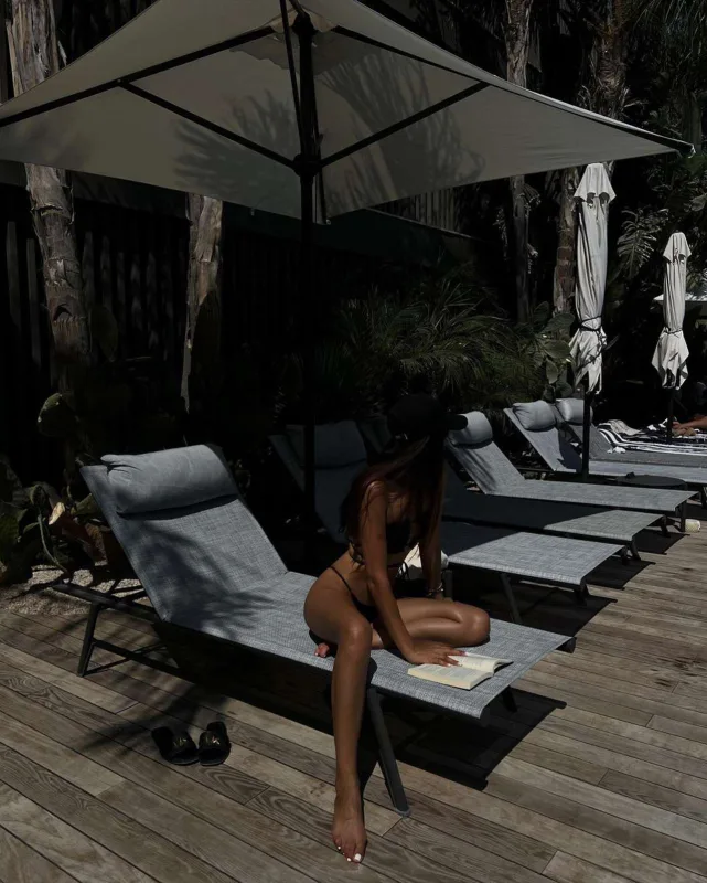 Blogerlərimizin çimərlik dəbi...