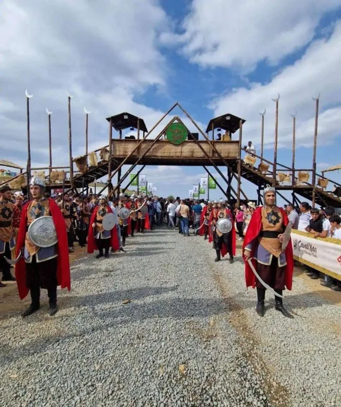 Nazirlik jurnalistlərdən üzr istədi