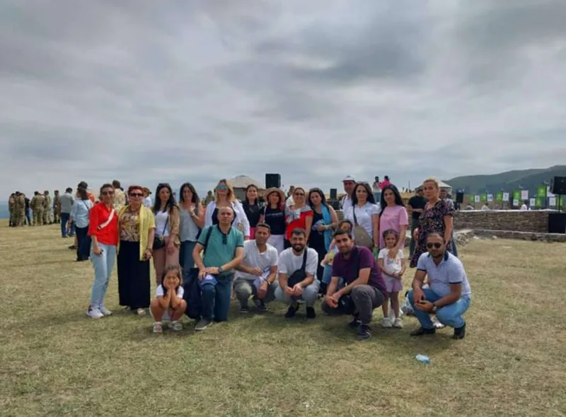 Nazirlik jurnalistlərdən üzr istədi