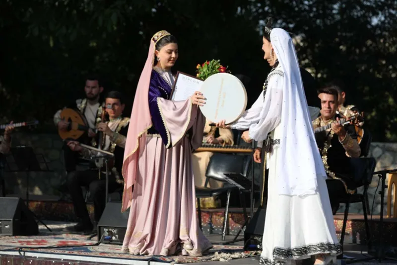 Qaliblərin adları açıqlandı
