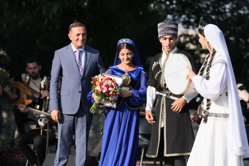 Qaliblərin adları açıqlandı