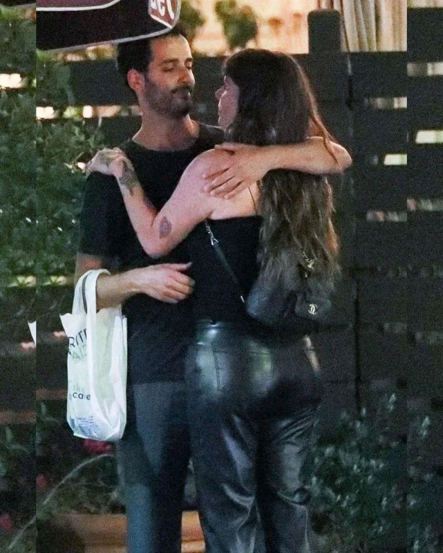 Hərəsi bir yanda...