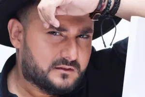 “Anamın evini dağıtdılar, eyvanı sökdürdülər”