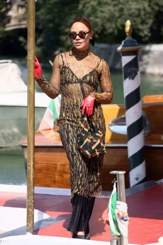 Venesiyada ilk gecə…