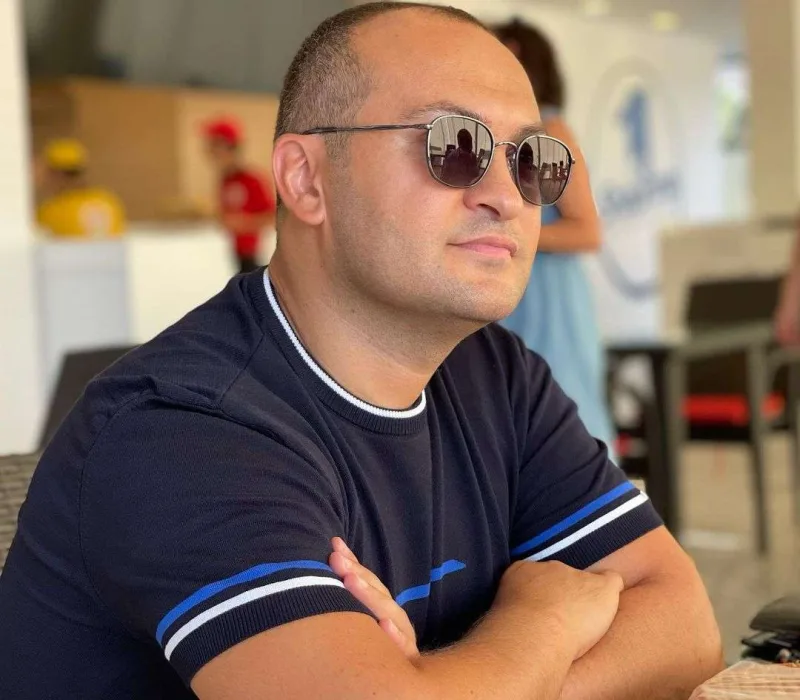 “Artıq hər kəs bir-birinin kopyası olmağa başlayıb”