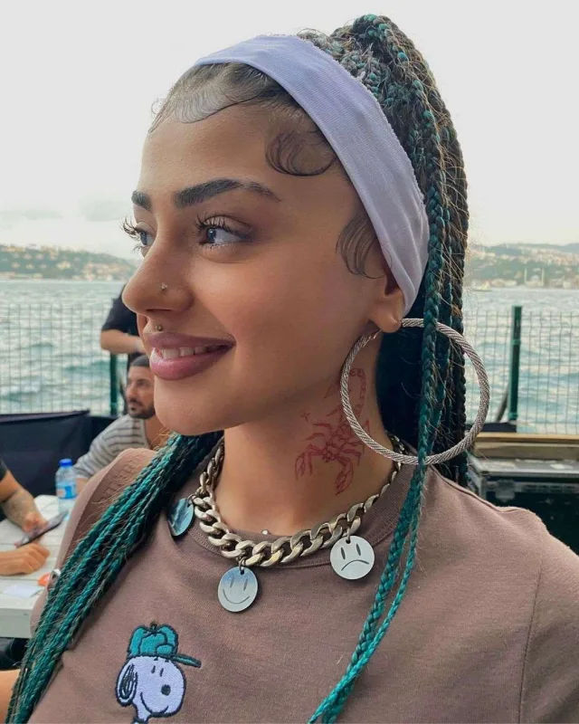 Türkiyədə məşhurlaşan azərbaycanlı “Niki Minaj” kimdir?