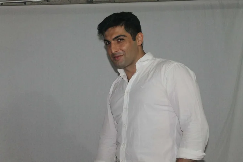 “Nə ağlıma gələrdi ki, qəhrəmanla üzbəüz oturmuşam”