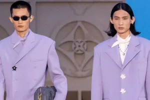 “Louis” qumlar diyarında...