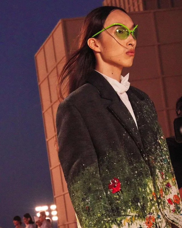 “Louis” qumlar diyarında...