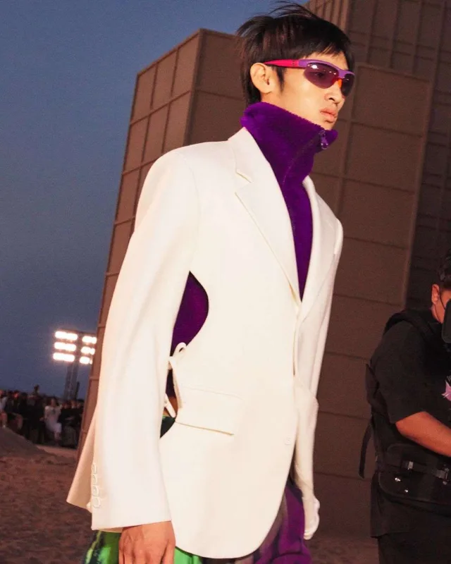 “Louis” qumlar diyarında...