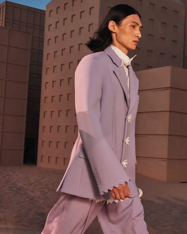 “Louis” qumlar diyarında...